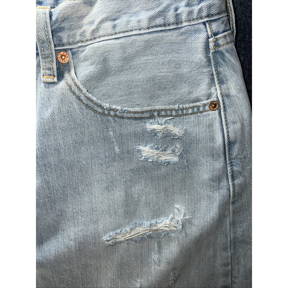 Levis Skirt Womens 31 Blue A Line Mini Light Wash Distressed Zip Fly Denim - Picture 6 of 11